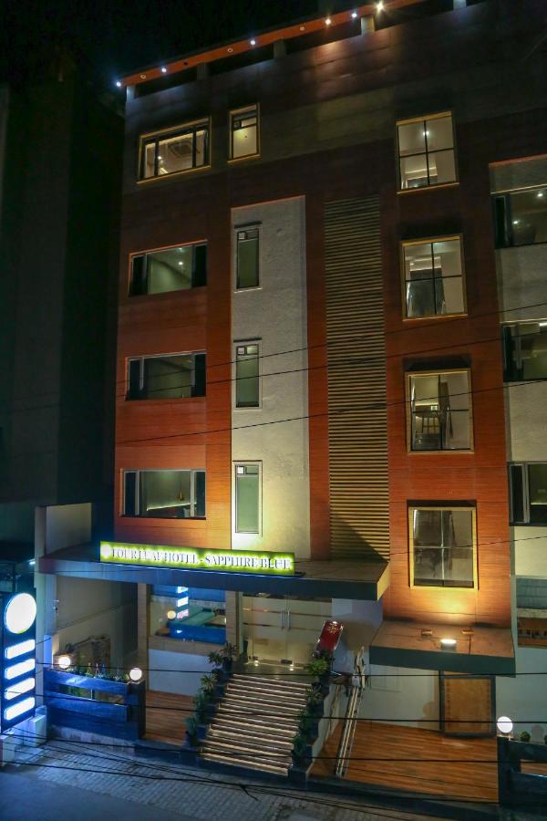 Four Leaf Hotel - Sapphire Blue, バラナシ エクステリア 写真